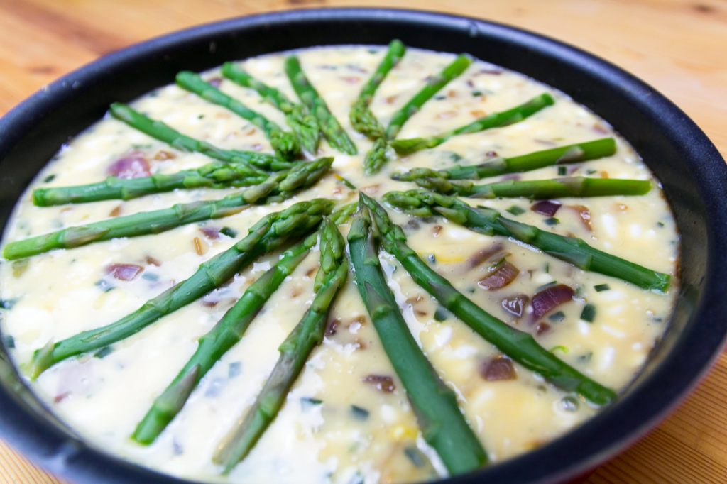 Slimming World Quiche Syn Free Asparagus, Chive and Onion Strikeapose