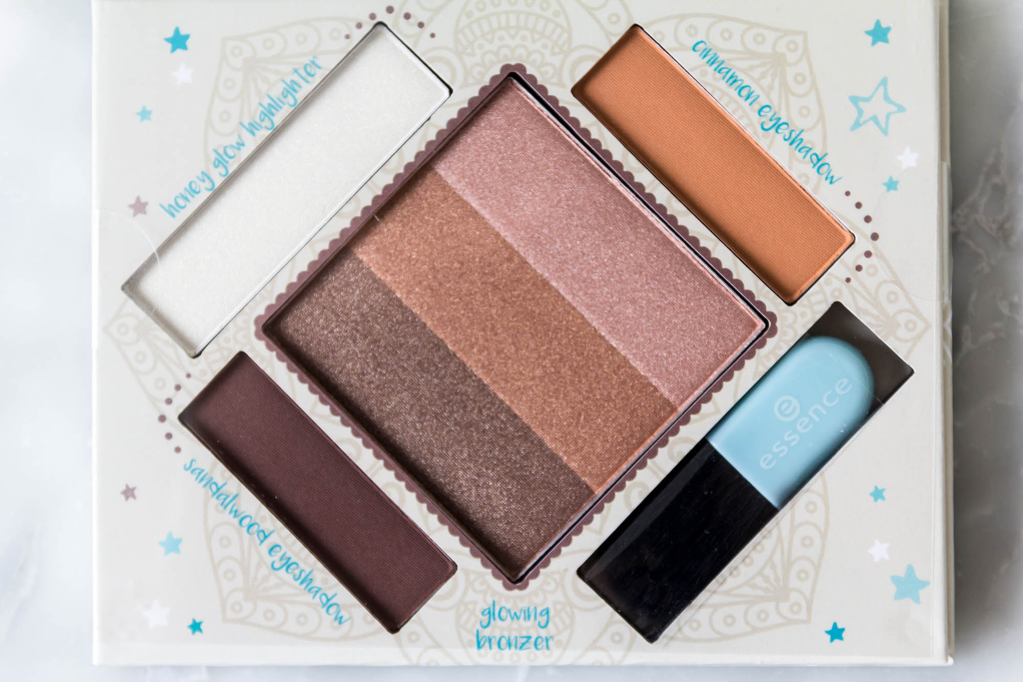 essence cosmetics the glow must go on bronzing and highlighting palette