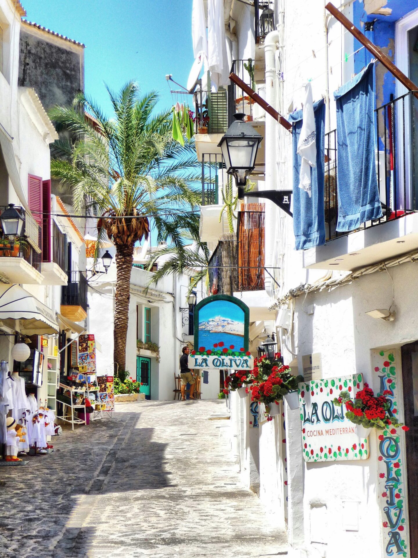 Exploring Spain's Gems: From Madrid's Artistic Soul to Ibiza's Lively Beat 4