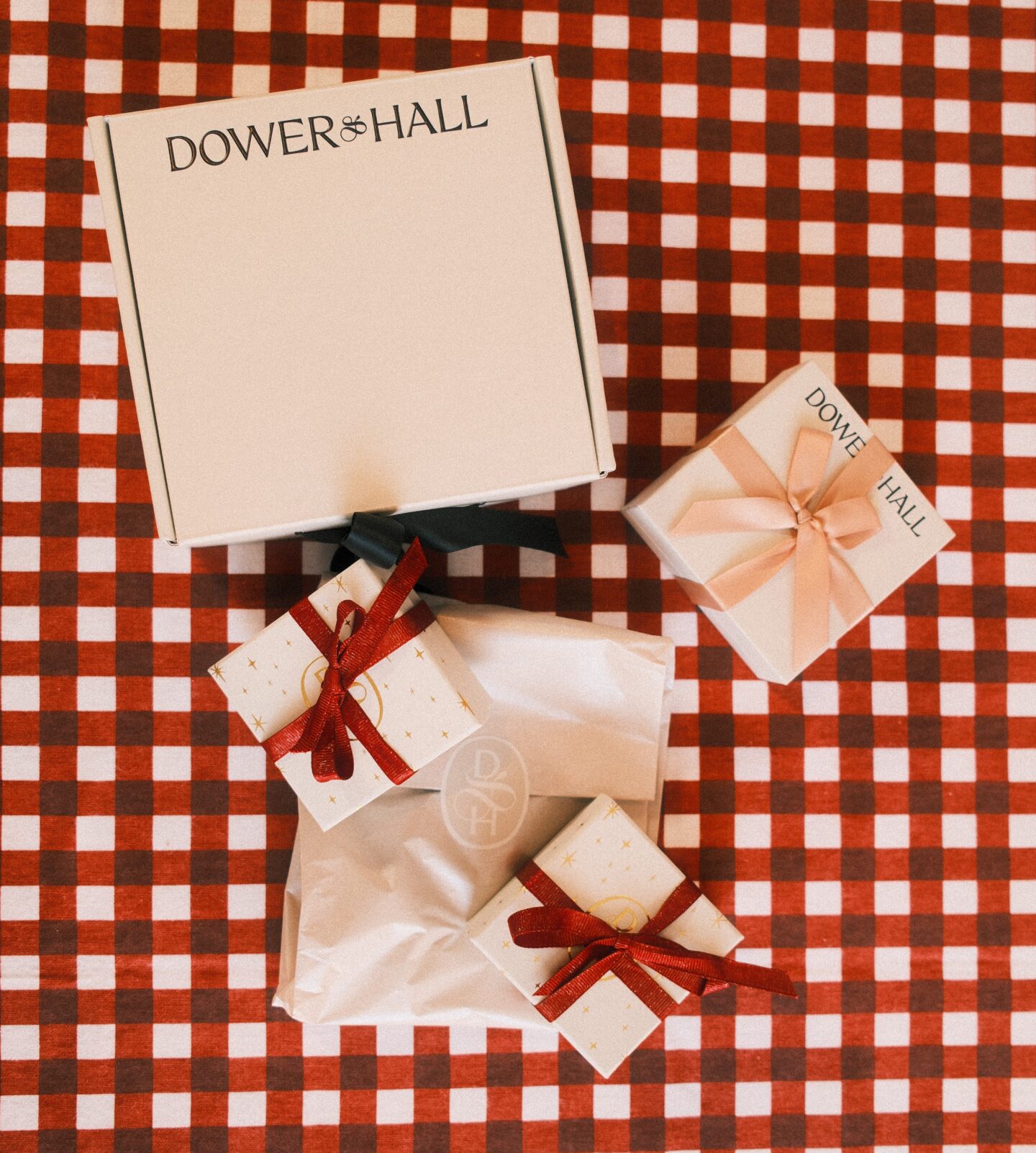 Thoughtful Gifting: A Curated Christmas Guide for Everyone You Love 1