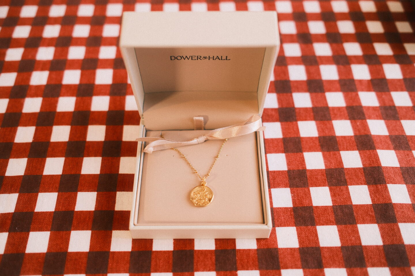 Thoughtful Gifting: A Curated Christmas Guide for Everyone You Love 9