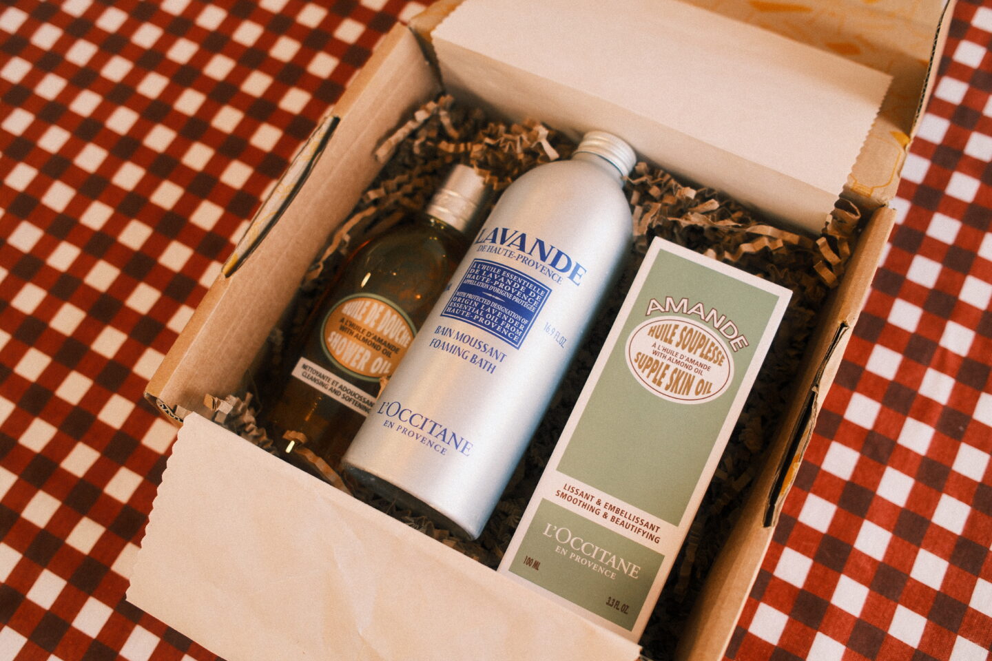 Thoughtful Gifting: A Curated Christmas Guide for Everyone You Love 32