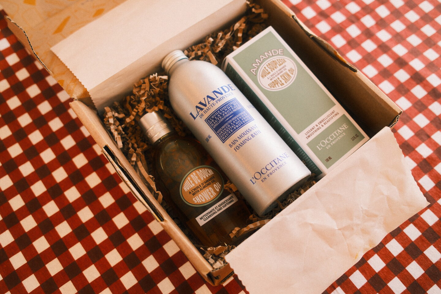 Thoughtful Gifting: A Curated Christmas Guide for Everyone You Love 31