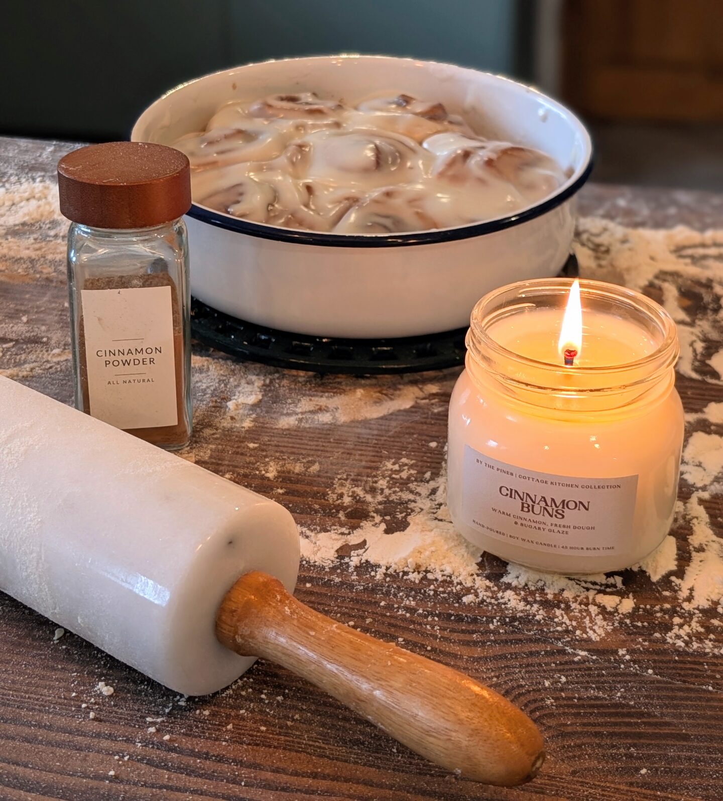 Cinnamon Buns Candle